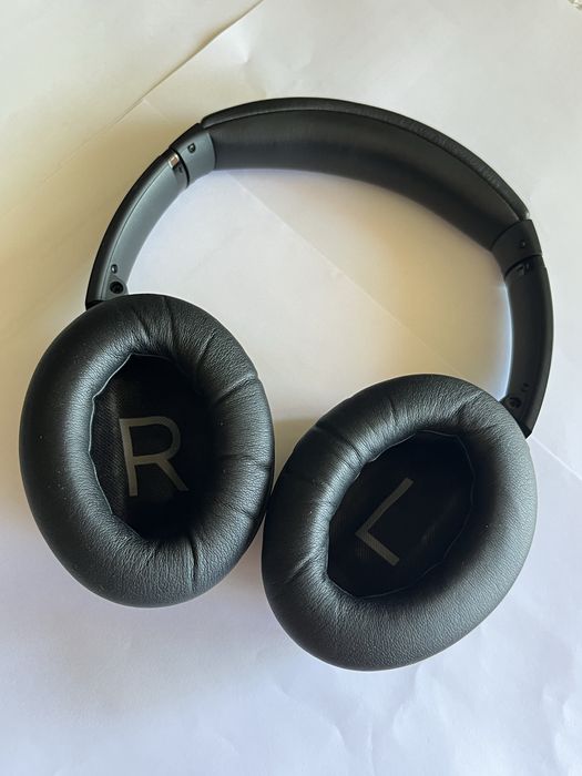 Casti Bose QC 45