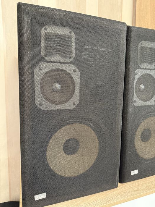 Akai SW-350S Качествени тонколони
