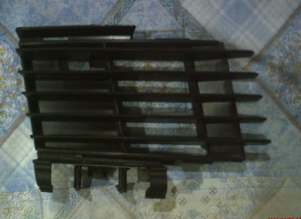 grile din bara Opel Vectra C 30 lei