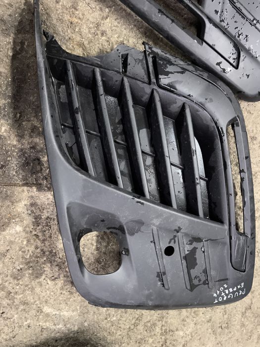 Решетка Халоген Peugeot Expert 2016