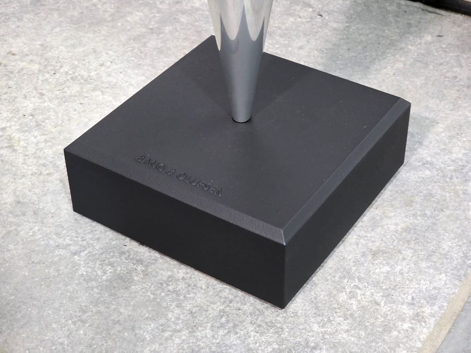 Boxe active BANG & OLUFSEN BEOLAB 8000, de podea ,aluminiu body