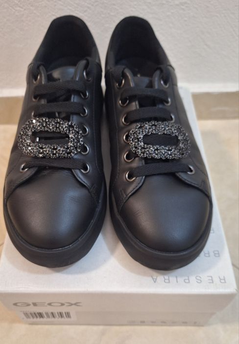 Естествена кожа, черни обувки GEOX Spherica - 40 номер