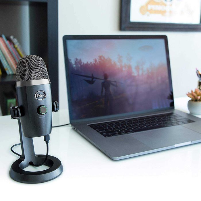 Студийный USB-микрофон Blue Yeti Nano