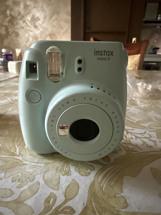 Полароид Instax mini 9 СРОЧНО до 26 августа