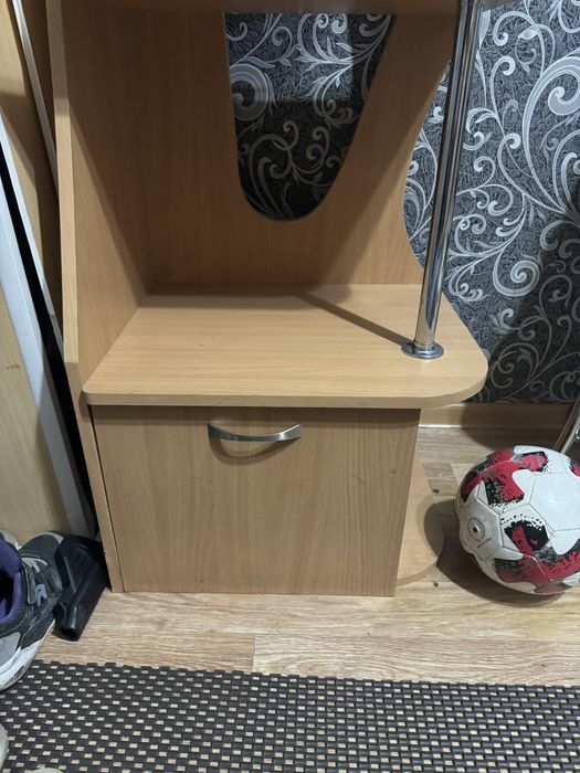 Полочка вертикальная декор