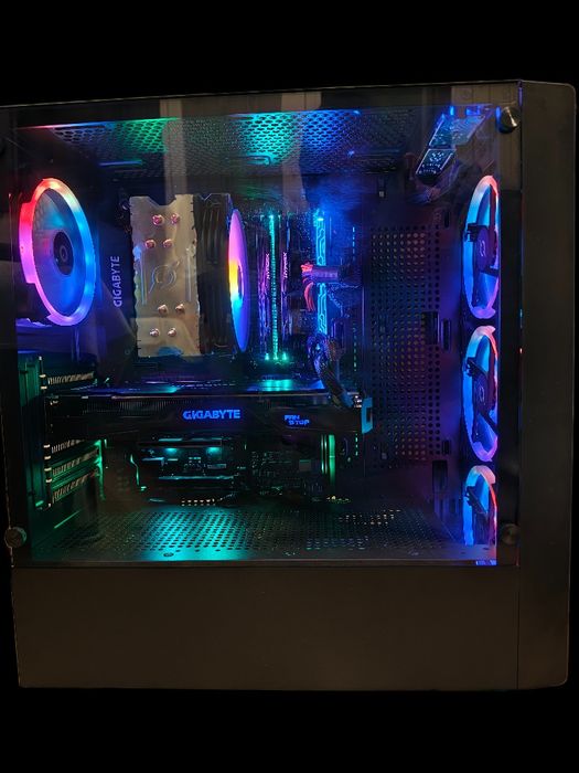 Геймърски компютър I7 7700K | 16GB DDR4 | GTX 1080 8GB | 480GB SSD+2TB