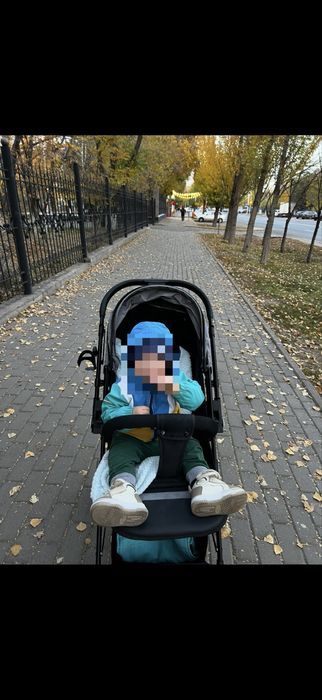 Продам коляску (матрас в подарок)в идеальном состоянии