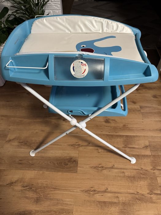 Пеленальный столик