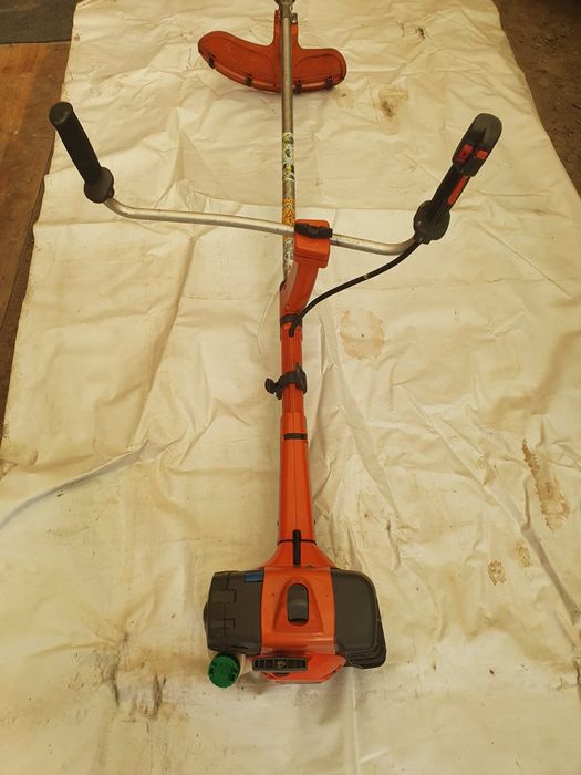 Vand motocoasa husvarna   335 x torq