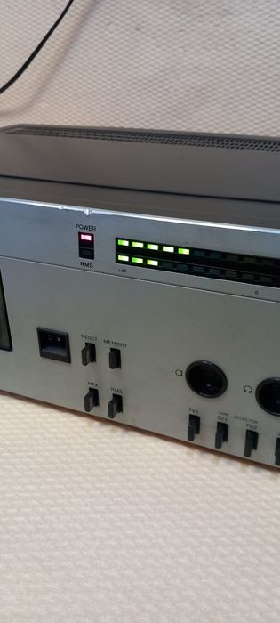Casetofon deck  RFT hmx d100