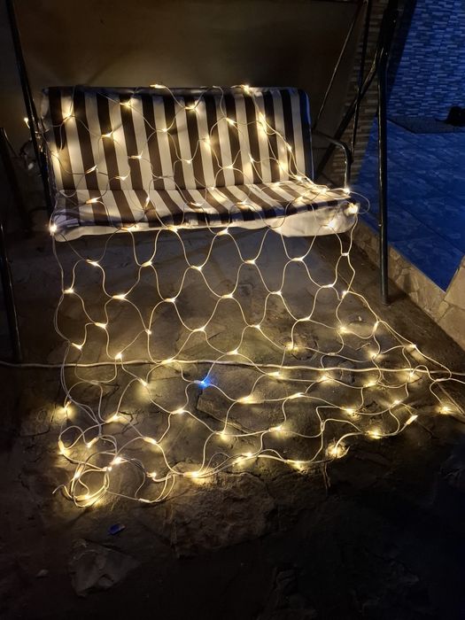 Vând instalație perdea. 4m x 4m