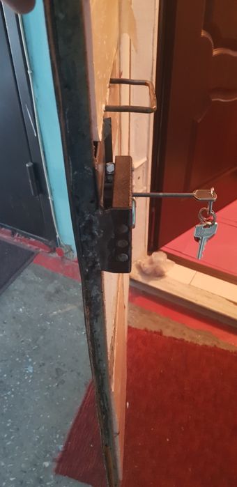 Входные двери продам