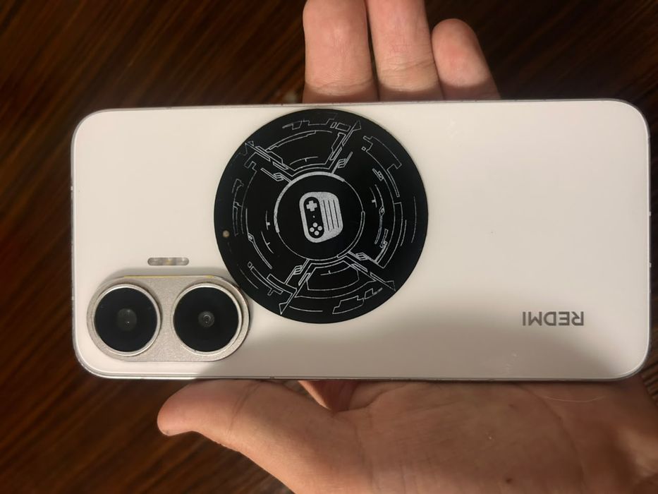 Игровой телефон Xiaomi turbo 4 pro