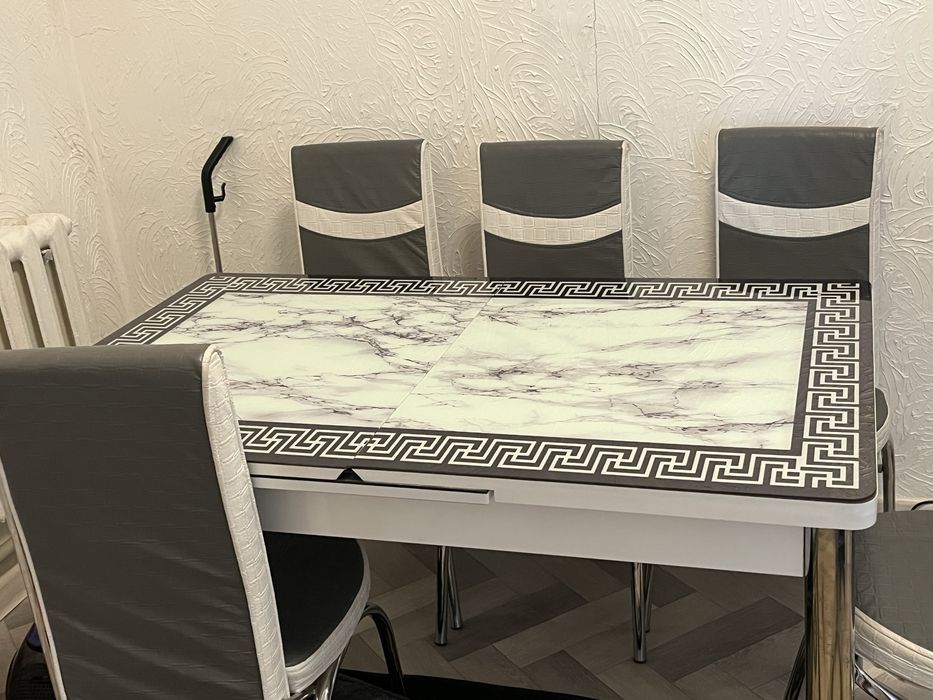 Прадаю стуля  без чарапины