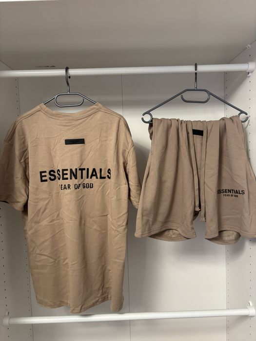 Complee Essentials