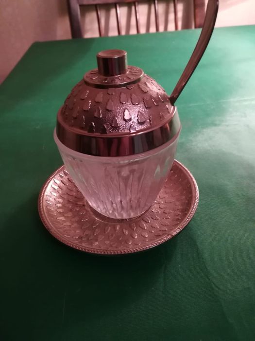 Соусник новый продам