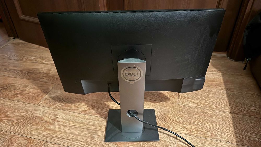 Monitor LED IPS Dell 23", Full HD, Display Port, Negru, P2319H