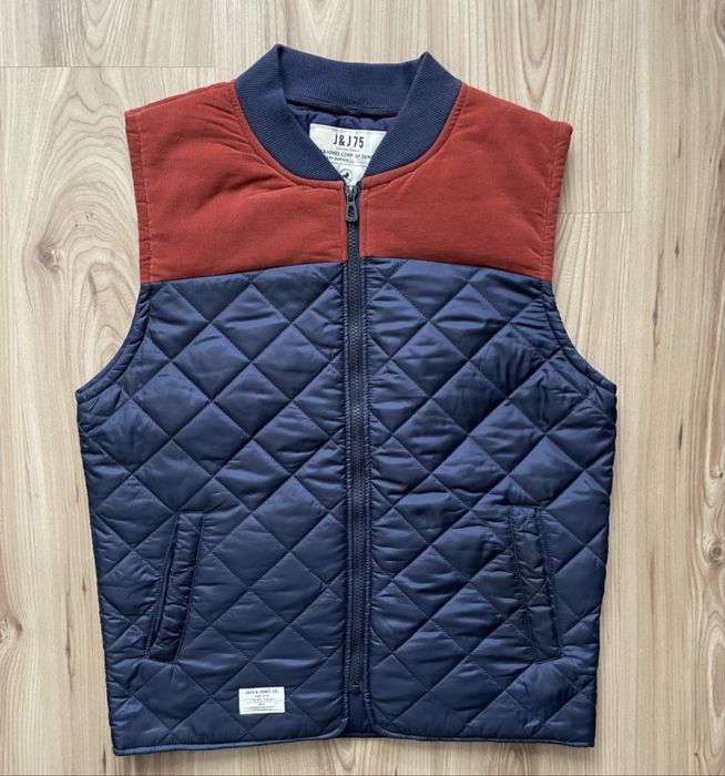 JACK & JONES /мъжки елек/грейка S