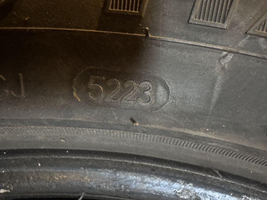 Продам летный резина  225/60/17