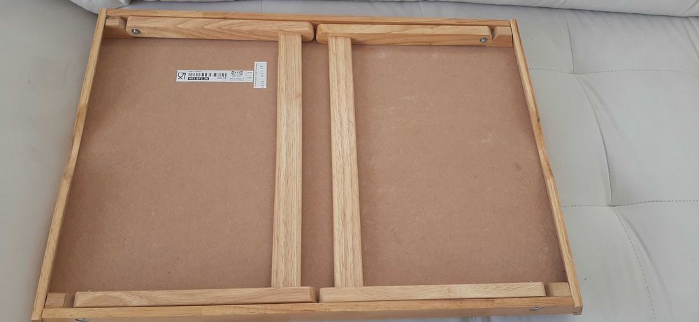 Сгъваема масичка за легло