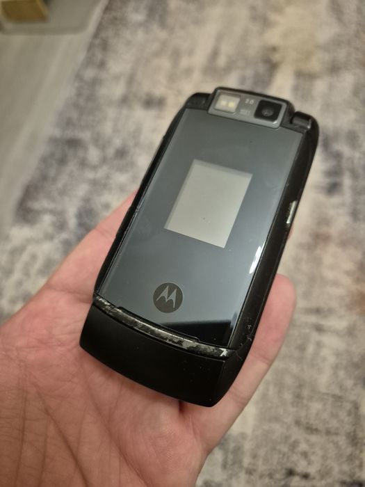 Telefon Motorola v6