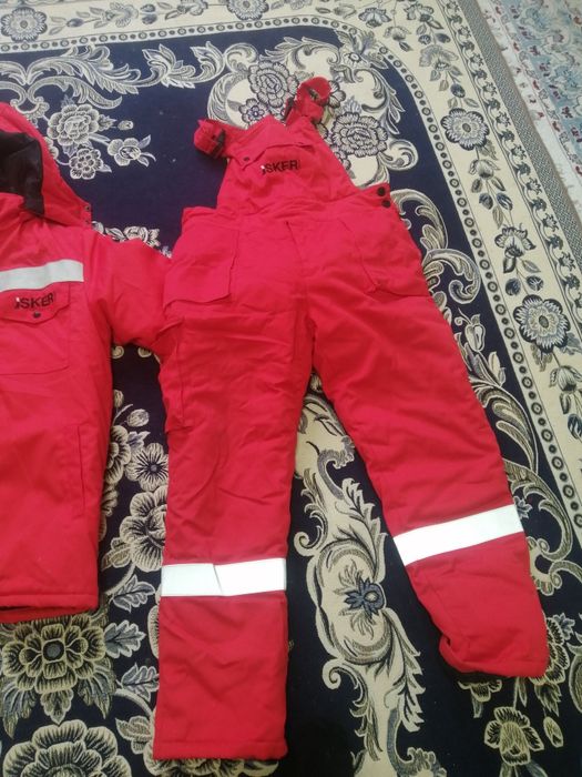 Продам спецовку новый