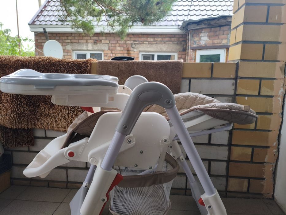 Продам Детский стульчик Babyton