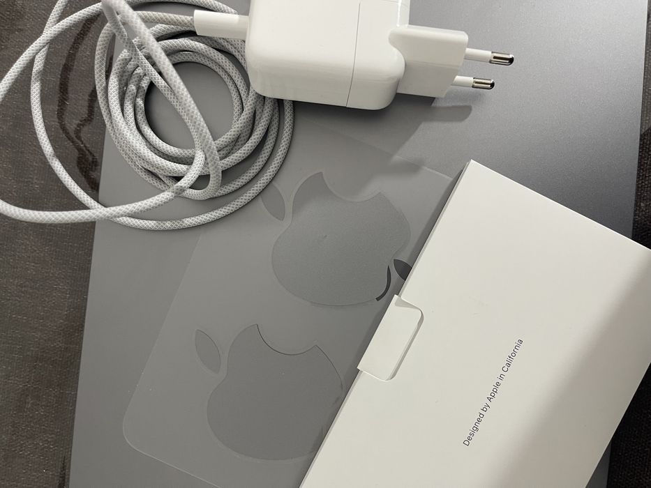 Ноутбок MacBook Air14