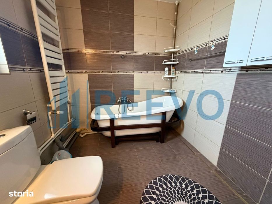 Casă/Vilă de vânzare în comuna Târgu Trotuș, județul Bacău.