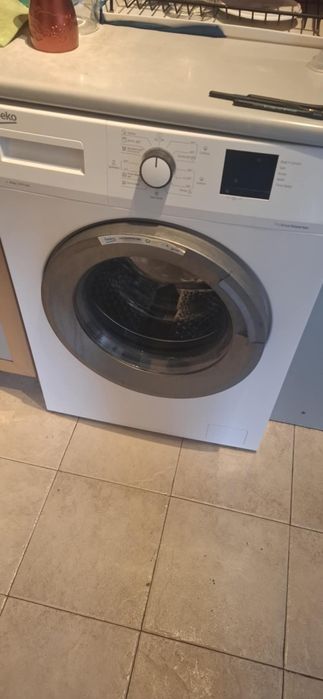 Пералня чисто нова