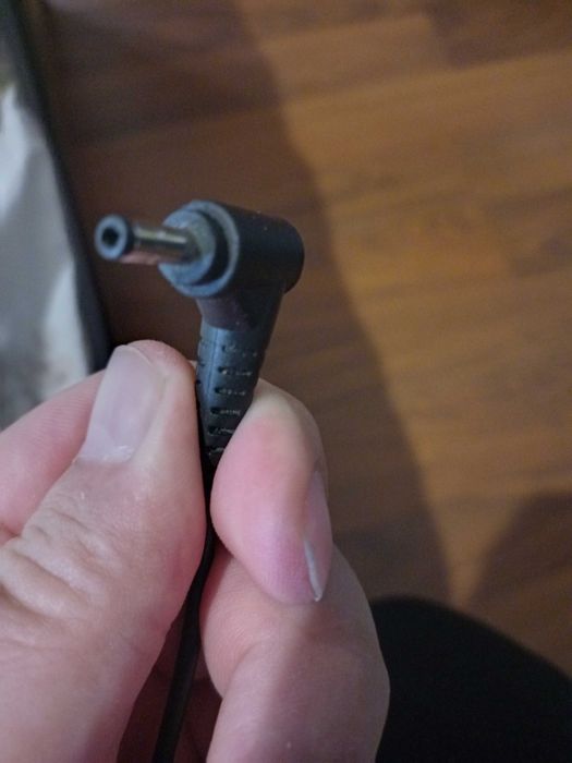 Зарядно за лаптоп Леново