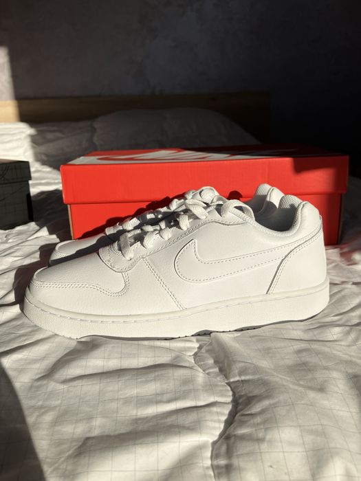 Nike дамски обувки