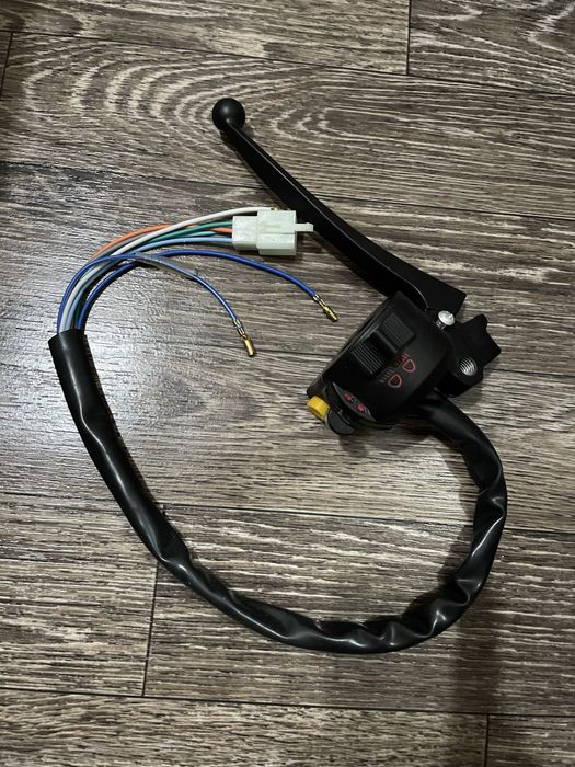 Левая ручка (Пульт) новый