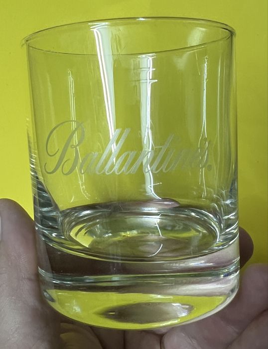 Pahare whisky Ballantines Jhonnie