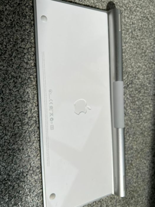 Apple wireless keyboard