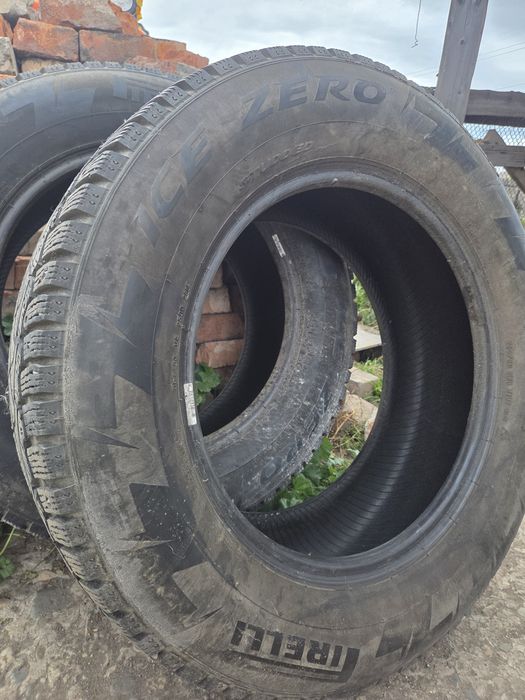 Продам комплект зимних колес