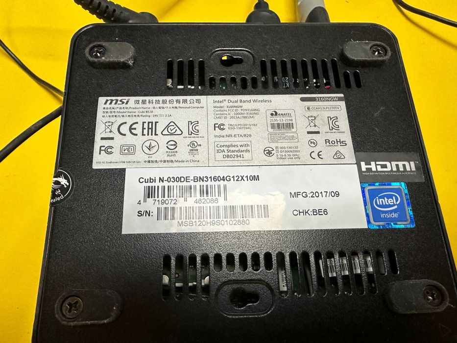 Мини компютър Minipc MSI Cubi B120 N3160 4 RAM 128 GB