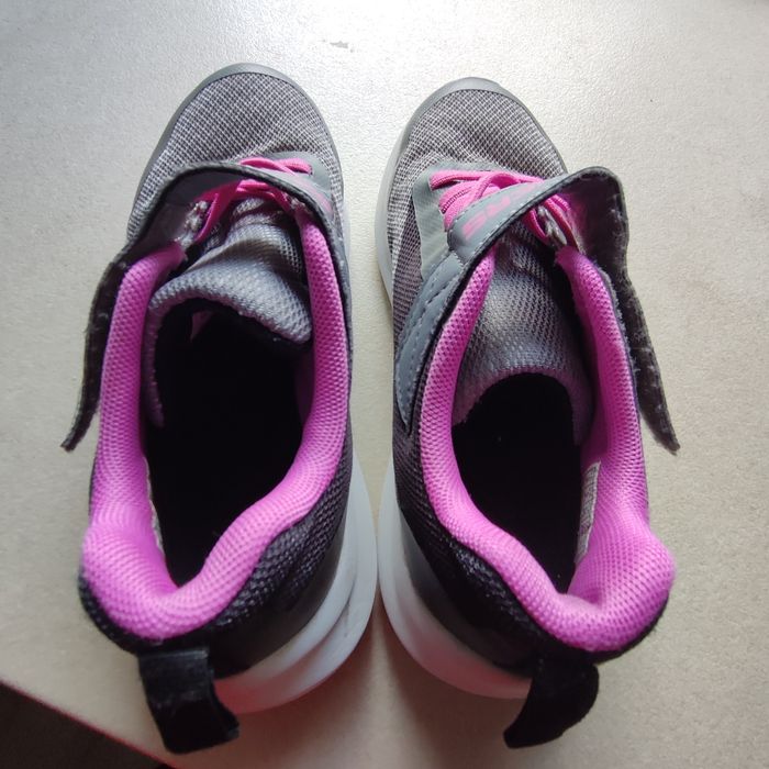 Skechers, mărime 34