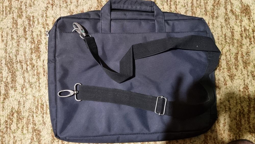 Чанта подходяща за документи и Лаптопи до 17 инча