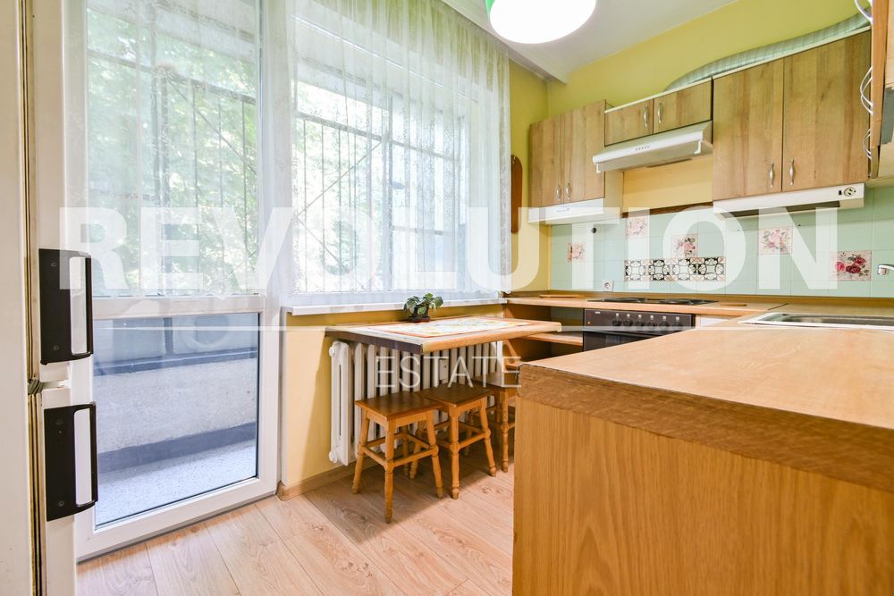 Дава се под наем Тристаен апартамент в София, Лозенец - 97 кв.м за 850 € - Снимка #4