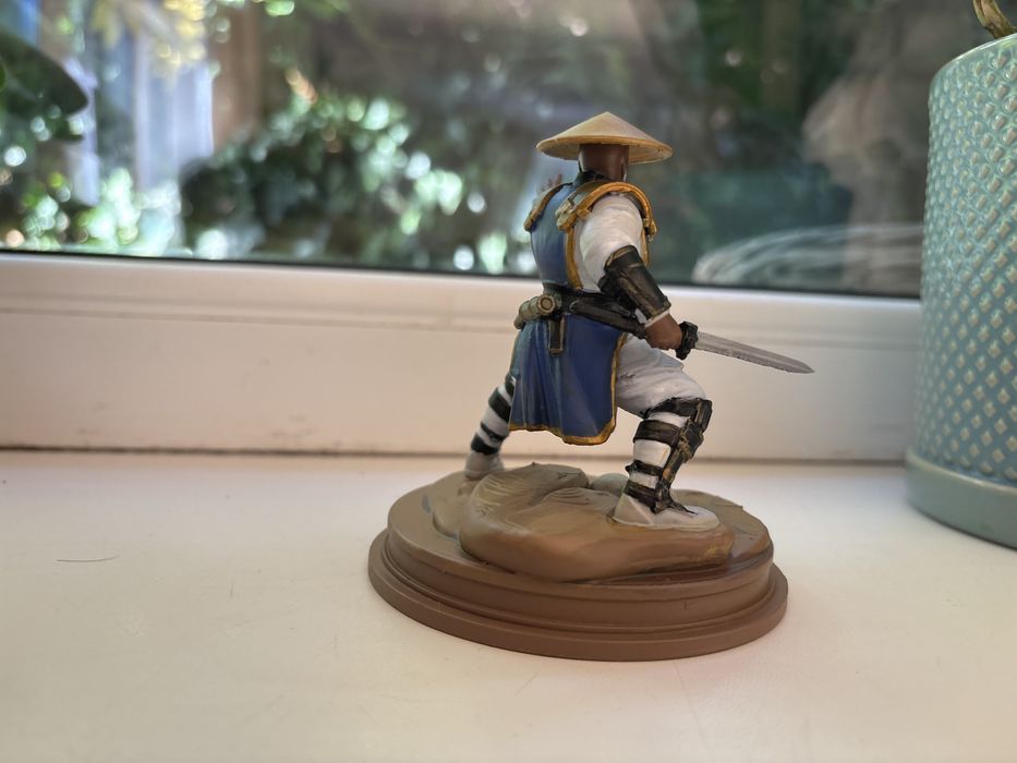 Figurina Raiden Mortal Combat