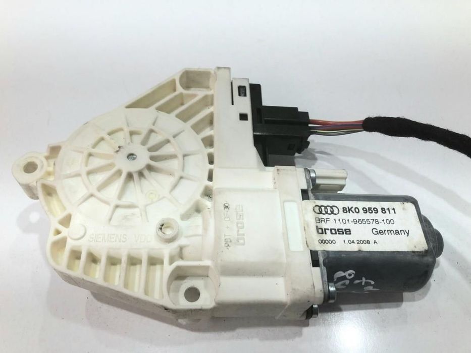 Motoras macara geam stanga spate 8K0959811 Audi A4 B8/8K [2007 - 2011