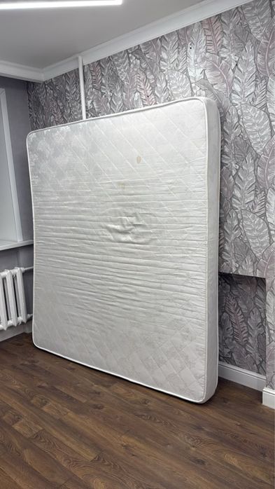 Отдам бесплатно матрасы