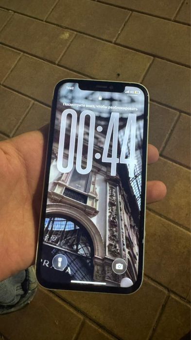 Iphone 12 телефон