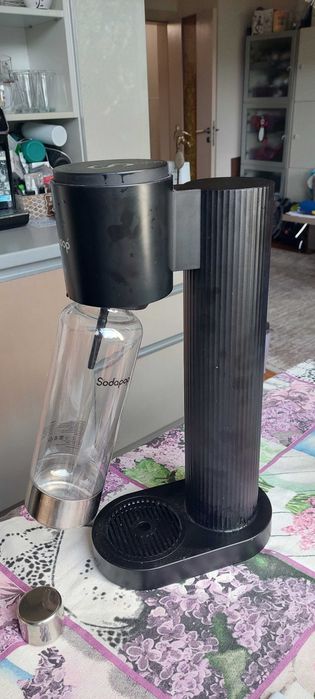 Машина/автомат за газиране на напитки