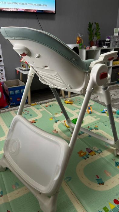 Продам стульчик для кормления