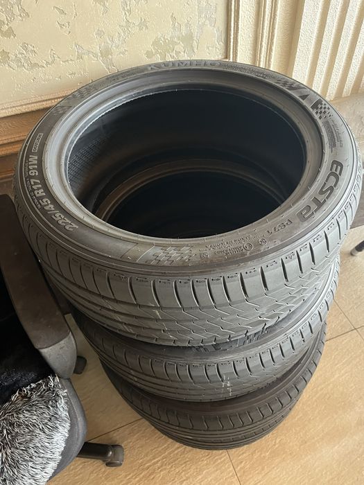 Kumho ecsta R17 225/45