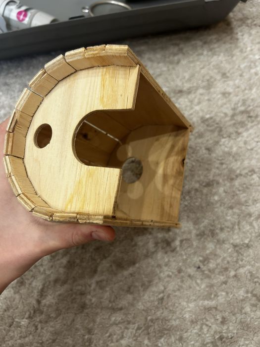 Деревянный домик для грызунов