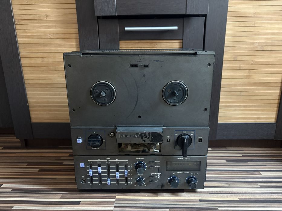 Magnetofon Jupiter MK 106 C