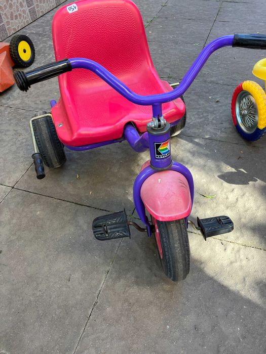 Bicicleta cu trei roti ptr copii